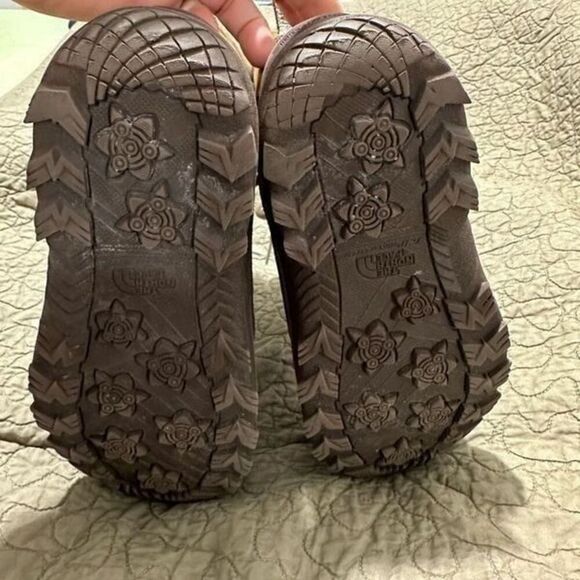 The North Face KIDS SHELLISTA EXTREME WATERPROOF BOOTS Size 5. A611 - Picture 5 of 6